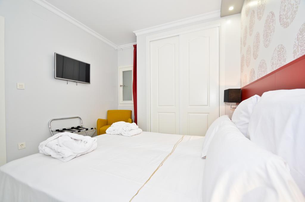 The Zentral Arenal Suites Séville Extérieur photo