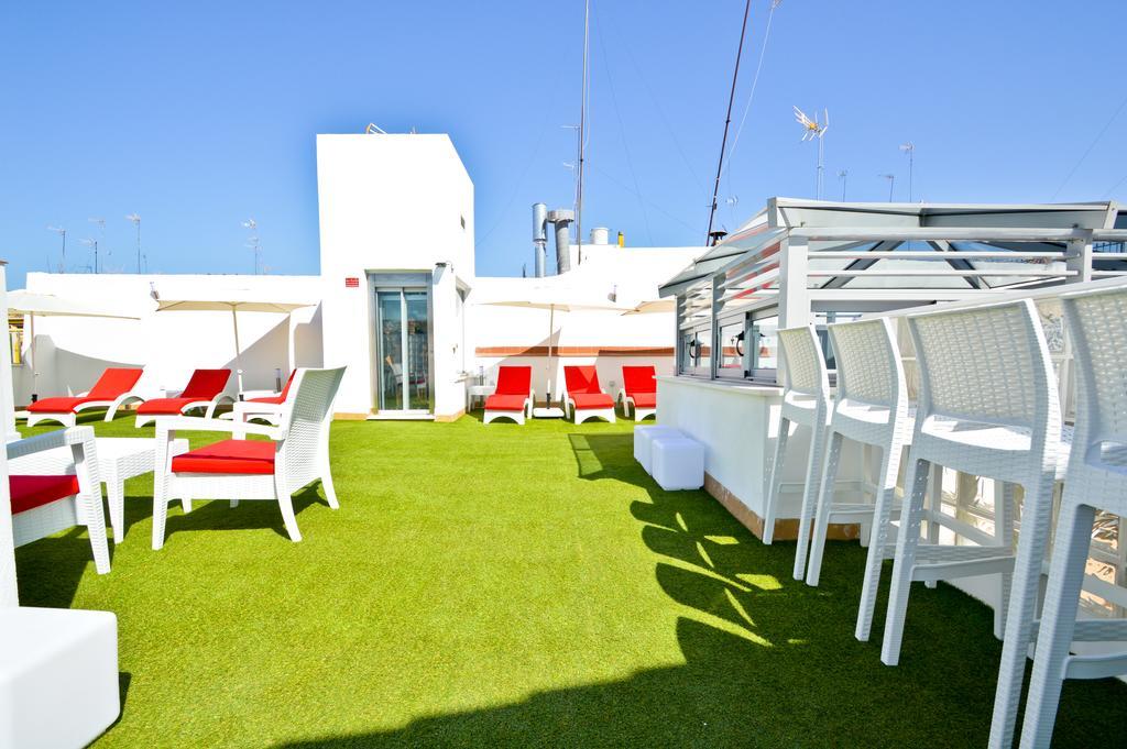 The Zentral Arenal Suites Séville Extérieur photo