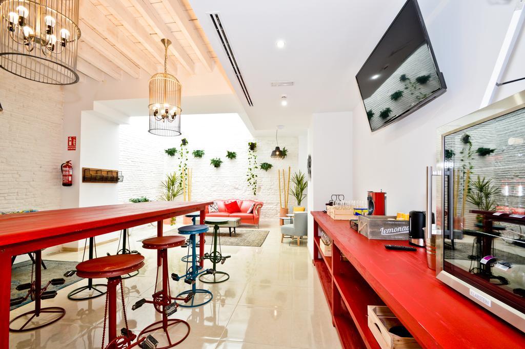 The Zentral Arenal Suites Séville Extérieur photo